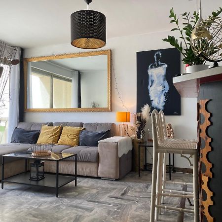 Somptueux Appartement Face A La Mer Toulon Exterior photo